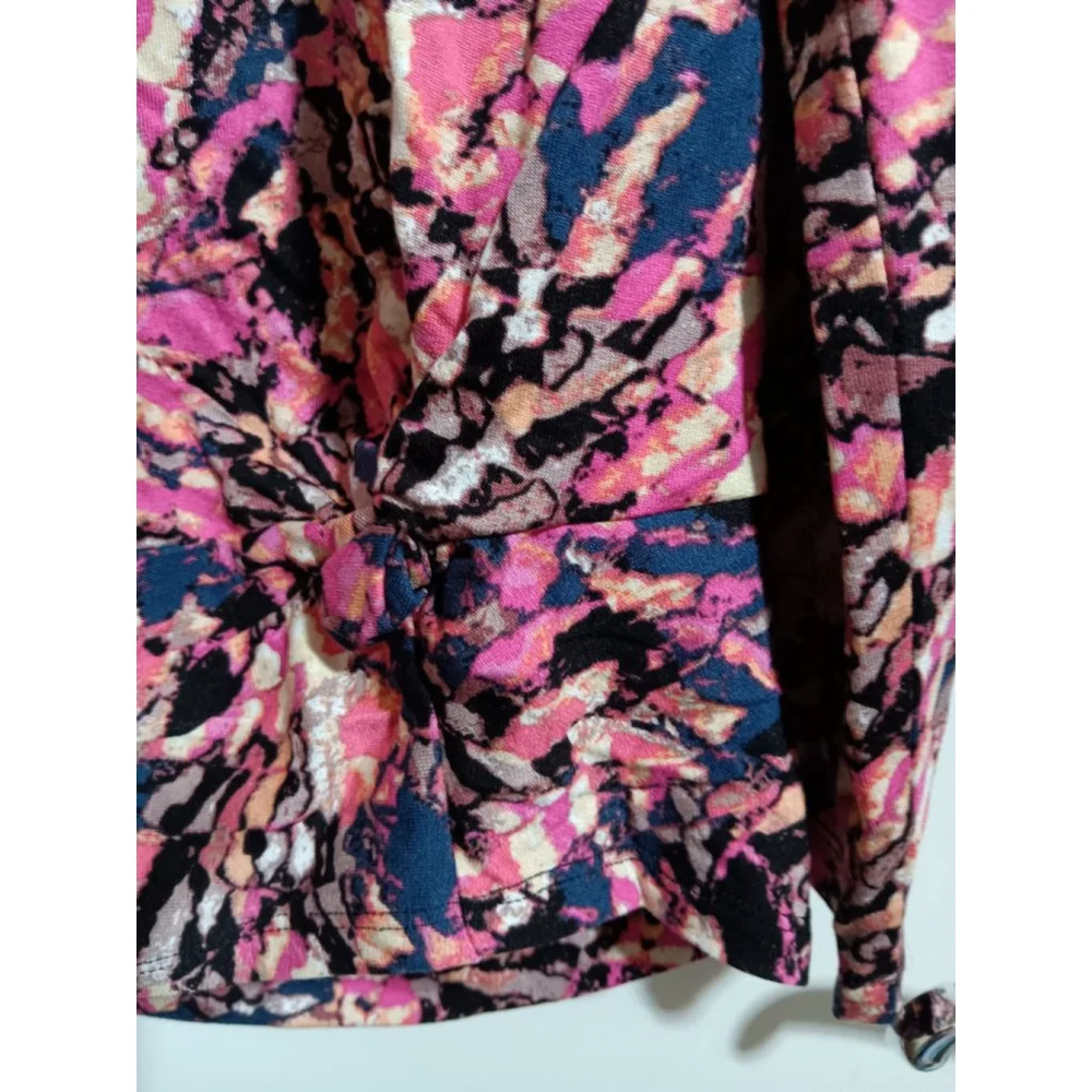 Nic + Zoe Kaleidoscope Top with Stretch Gather Detail Right Hem. - Picture 9 of 12